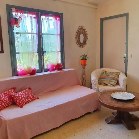 Apartment La Cacarinette