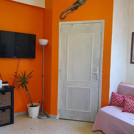 Apartment La Cacarinette